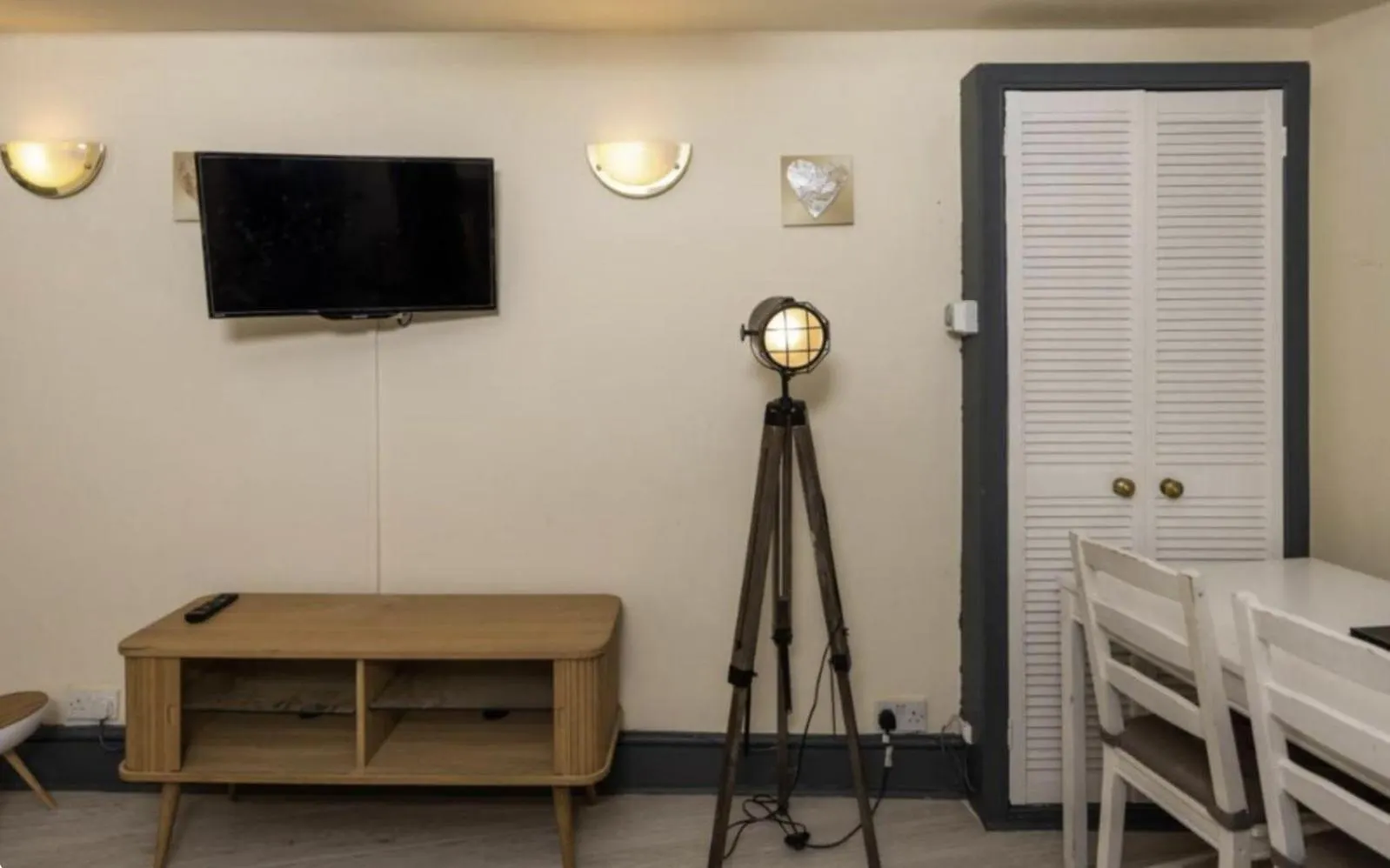 Warm & Welcoming Apartment By The Meadows! City Center 7 Edinburgh
