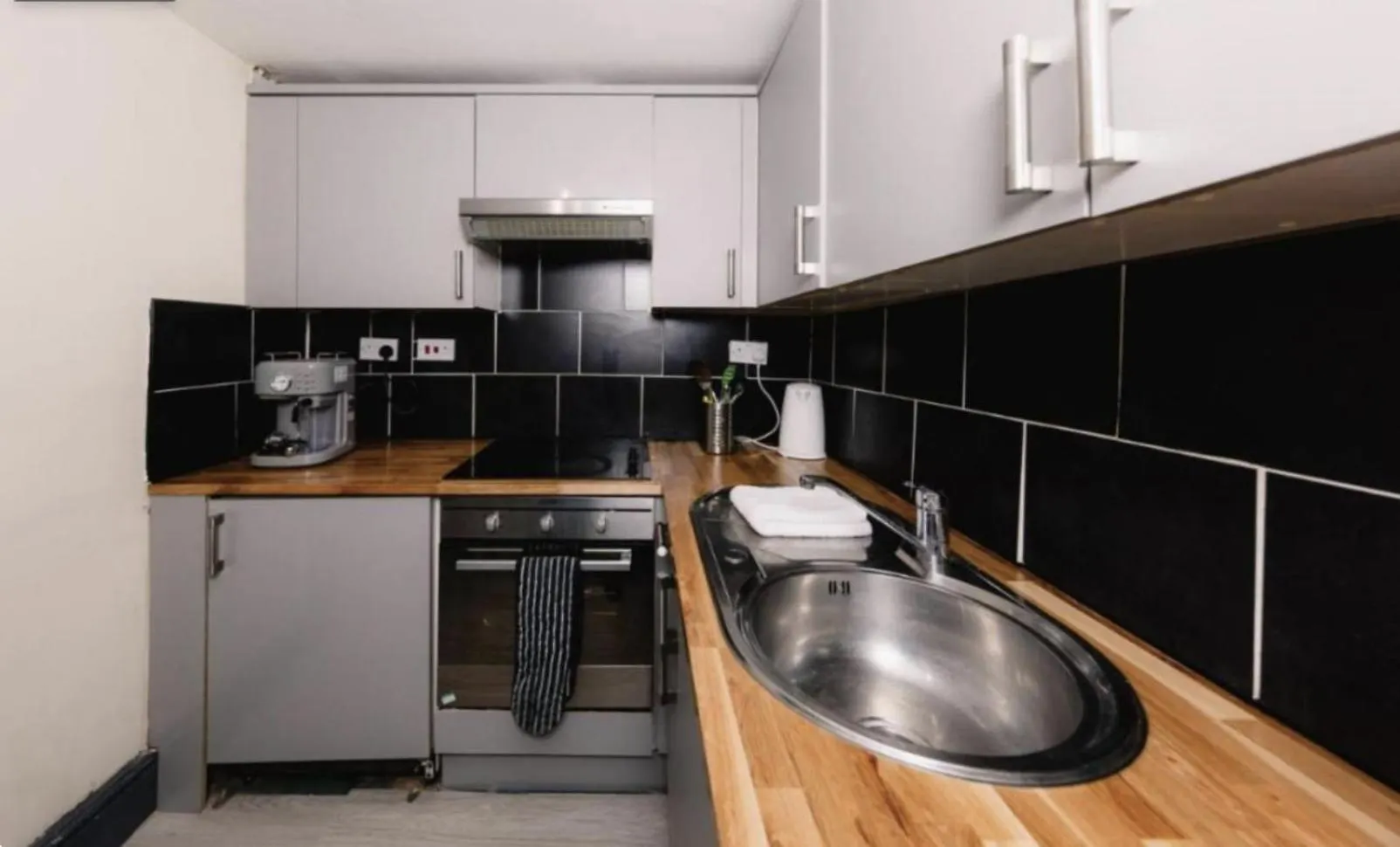 Warm & Welcoming Apartment By The Meadows! City Center 7 Edinburgh